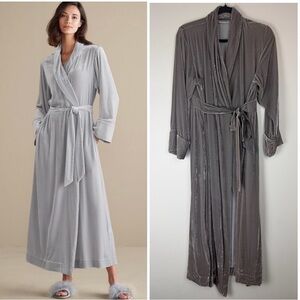 SOFT SURROUNDINGS Silk Velvet Robe size Small
